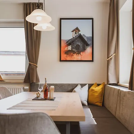Zirmegg Apartment *
